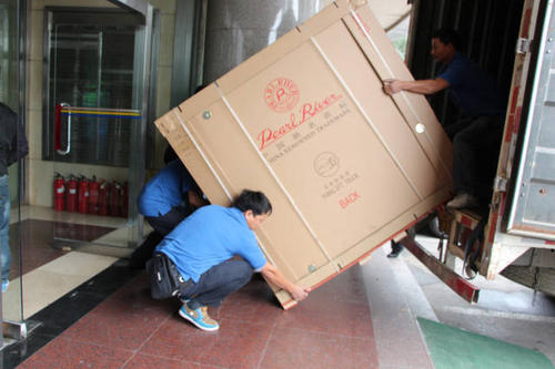 奉化钢琴贵重工艺品无忧运